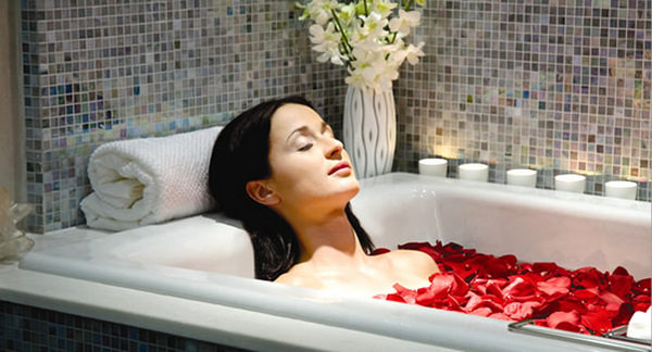 Можно принимать ванны с маслами – это расслабляет и добавляет чувственности