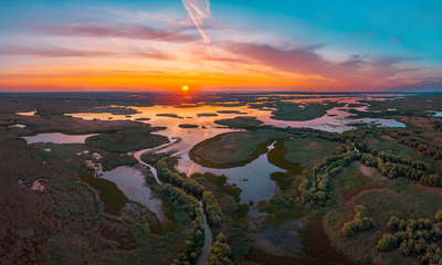 Географическое расположение, использование и внешний вид дельты реки Волга