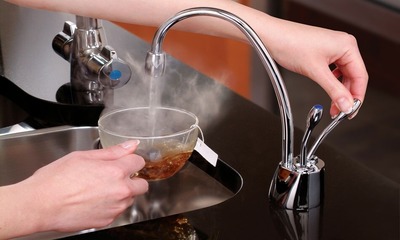 Вопрос здоровья: полезно ли пить горячую воду?