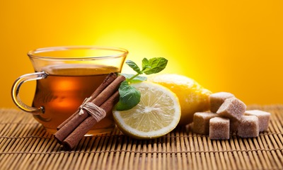 Правила применения горячей воды с лимоном и рецепты приготовления полезного напитка